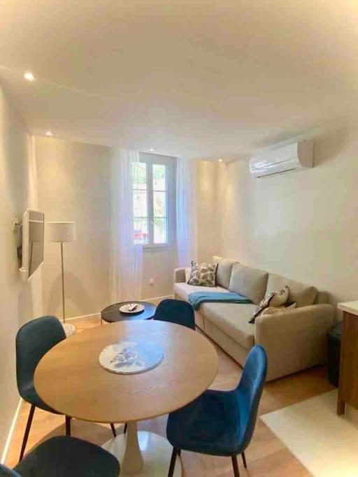 Collobrières Le Palm Appartement Elegant & Design En Bord Riviere מראה חיצוני תמונה