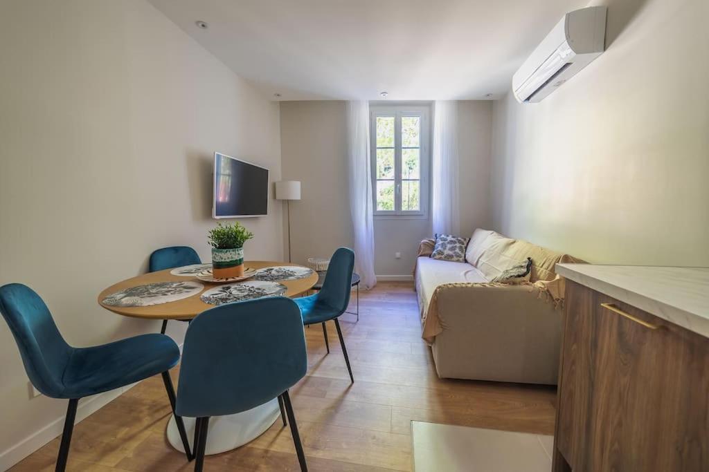 Collobrières Le Palm Appartement Elegant & Design En Bord Riviere מראה חיצוני תמונה